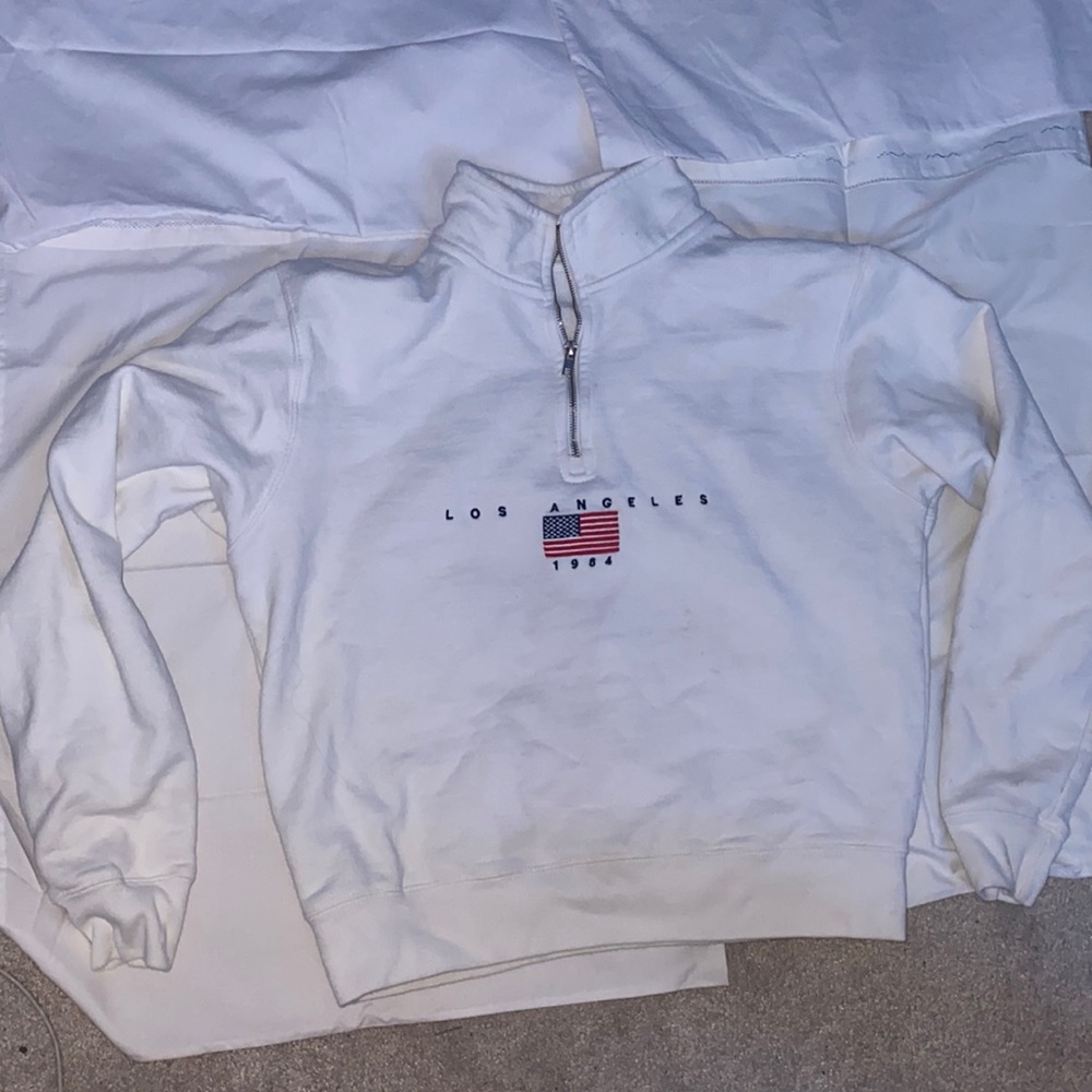 Brandy Melville Los Angeles Quarter Zip